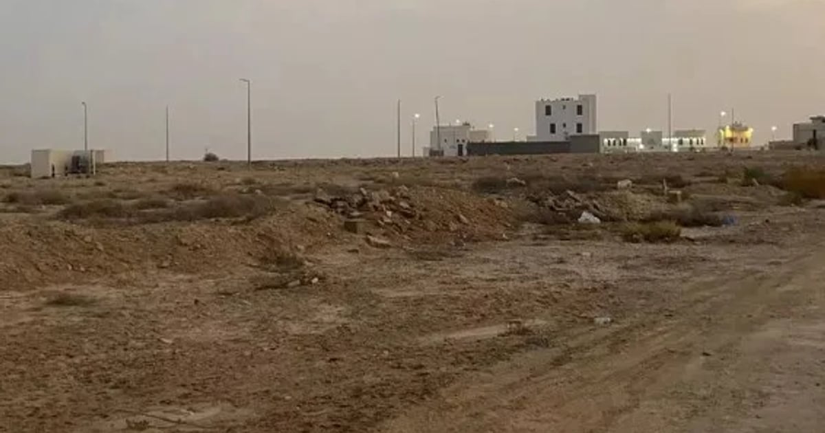 للبيع أراضي في حي الجزيرة