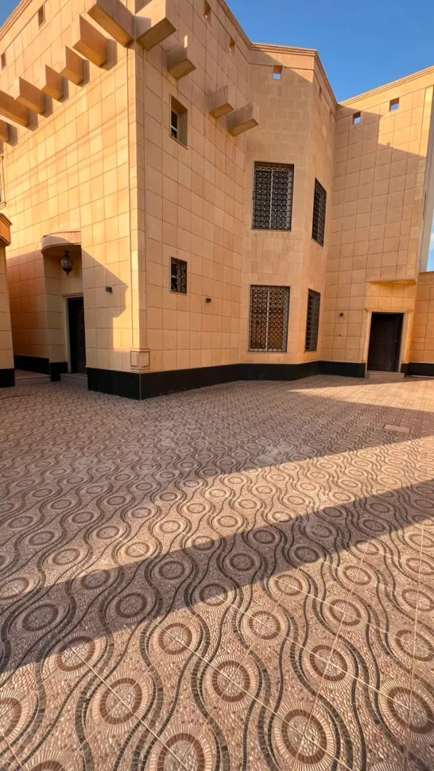 فله للبيع بحي الغروب