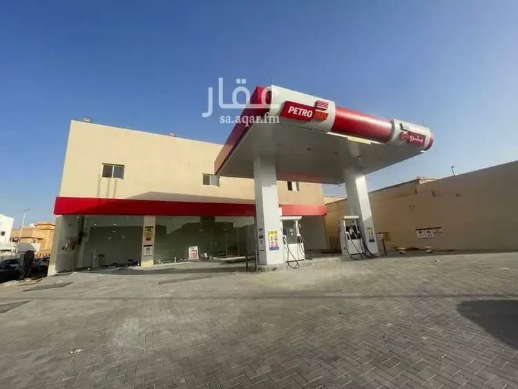 محطة للبيع شارع الثلاثين | فرصة إستثمارية نادرة عائد 7% - صورة 2