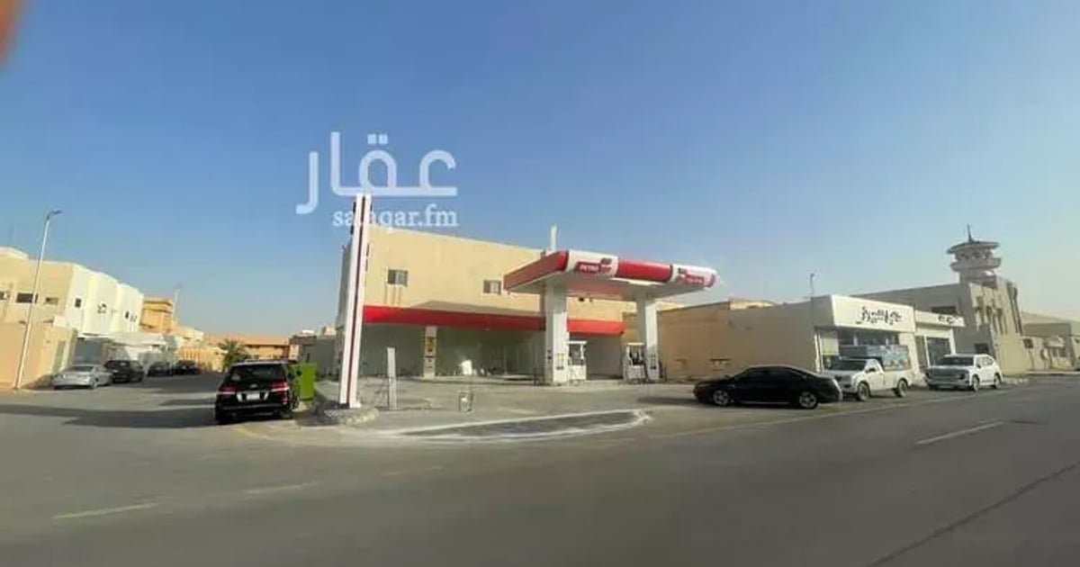 محطة للبيع شارع الثلاثين | فرصة إستثمارية نادرة عائد 7%